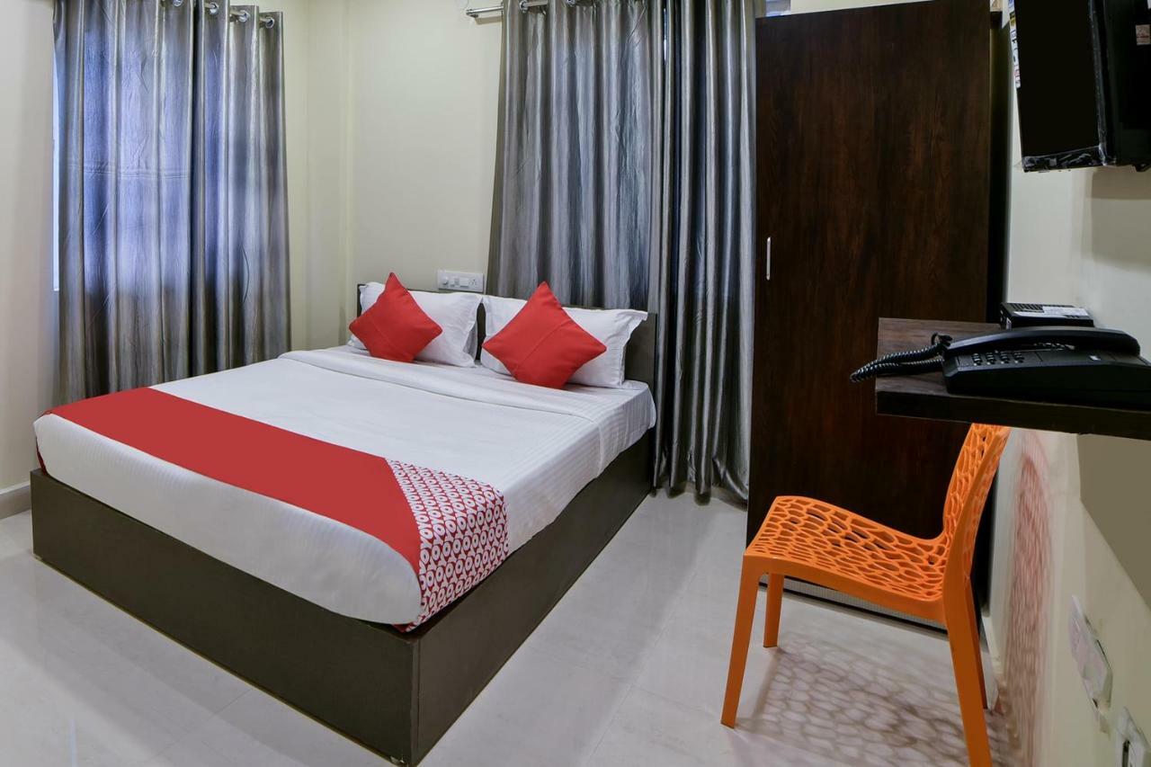 Hotel Oyo 16606 Iconic Living Hyderabad Exterior foto